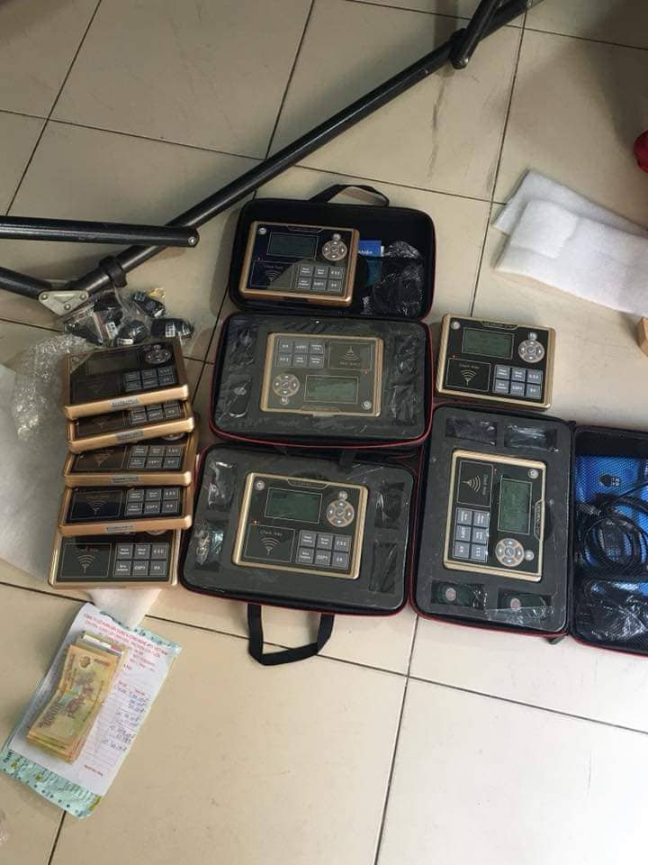 máy chép mã khóa cửa cuốn